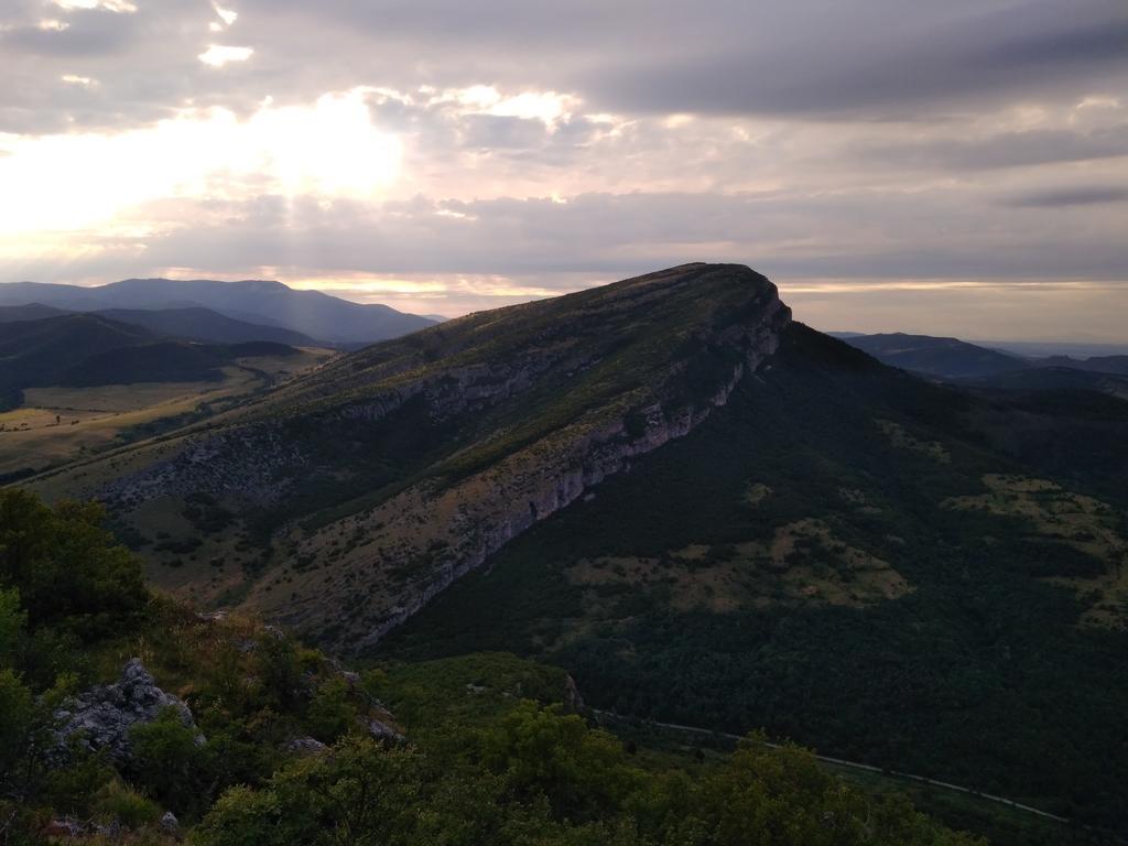 Torlashka Sreshta Guest House Vurbovo Экстерьер фото